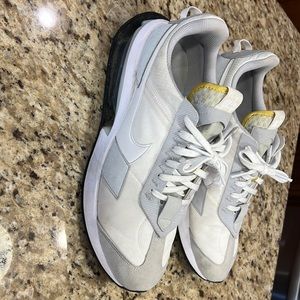 Nike Air Max Pre Day- Size 13